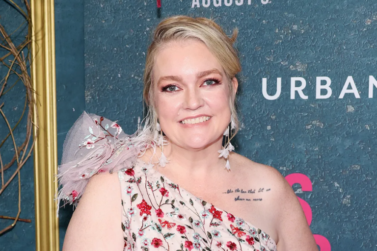 Colleen Hoover Net Worth